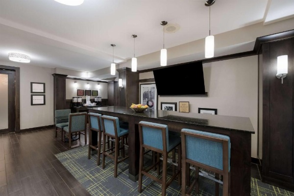 Hampton Inn By Hilton Marshall image 19