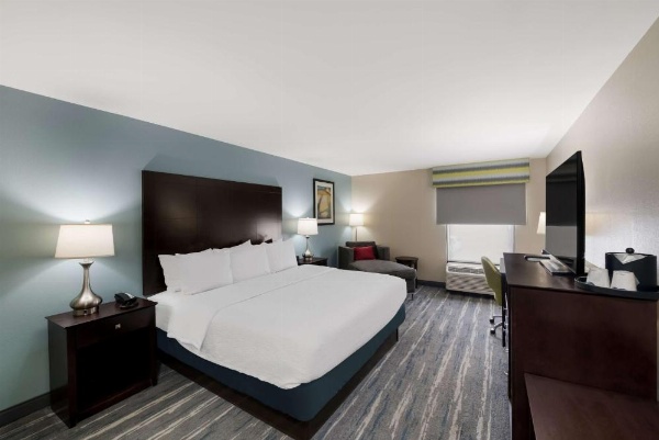 Hampton Inn By Hilton Marshall image 24