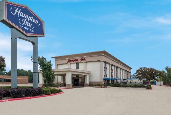 Hampton Inn By Hilton Marshall image 4